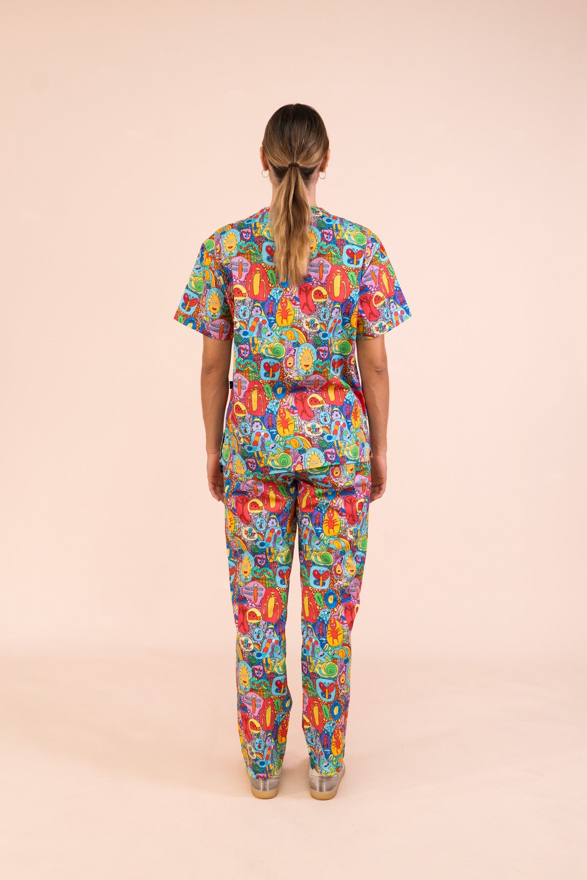 Ollie's Bugs - Unisex Printed Scrub Top