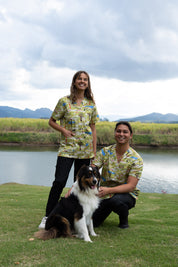 On The Farm  - Unisex Printed Scrub Top